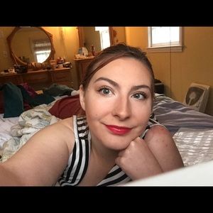 Meet your Posher, Devan